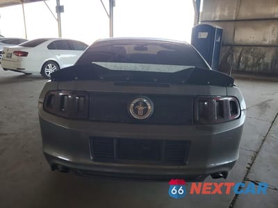 Zdjęcie 6 z 12 samochodu: 2013 FORD MUSTANG VIN:1ZVBP8AM2D5216572 - miniatura