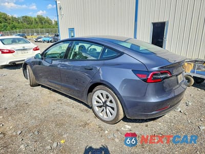 Drugie zdjęcie samochodu z przodu: 2023 TESLA MODEL 3 VIN:5YJ3E1EA7PF438354 - miniatura