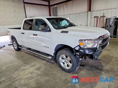 Czwarte zdjęcie samochodu z boku: 2023 RAM 1500 VIN:1C6SRFMT8PN554493 - miniatura
