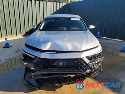 Piąte zdjęcie samochodu w środku: 2024 HONDA ACCORD LX VIN:1HGCY1F27RA021179 - miniatura