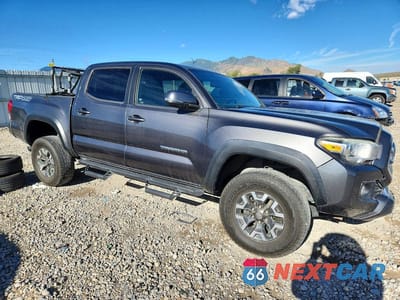 Czwarte zdjęcie samochodu z boku: 2017 TOYOTA TACOMA TRD OFF-ROAD VIN:3TMCZ5ANXHM053758 - miniatura