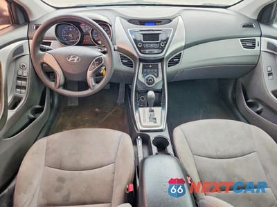 Zdjęcie 8 z 12 samochodu: 2013 HYUNDAI ELANTRA GLS VIN:5NPDH4AE7DH258942 - miniatura