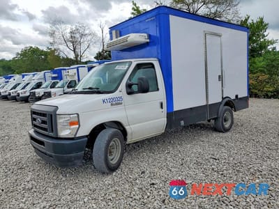 2023 FORD E350 REFRIGERATED BOX TRUCK 1FDWE3FK5PDD09760 - główne zdjęcie licytacji z USA - miniatura