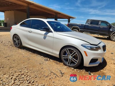 Czwarte zdjęcie samochodu z boku: 2019 BMW M240I VIN:WBA2J5C54KVC07961 - miniatura
