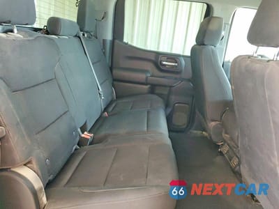 Zdjęcie 10 z 12 samochodu: 2023 GMC SIERRA K1500 VIN:1GTUUAED7PZ132931 - miniatura