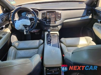 Zdjęcie 8 z 13 samochodu: 2020 VOLVO XC90 T6 R-DESIGN VIN:YV4A22PM5L1534223 - miniatura