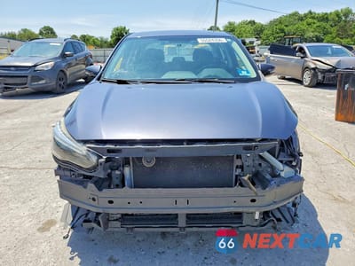 Piąte zdjęcie samochodu w środku: 2017 SUBARU IMPREZA LIMITED VIN:4S3GKAT6XH3600954 - miniatura