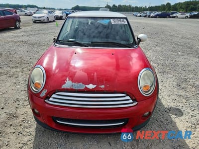 Piąte zdjęcie samochodu w środku: 2013 MINI COOPER VIN:WMWSU3C5XDT682313 - miniatura