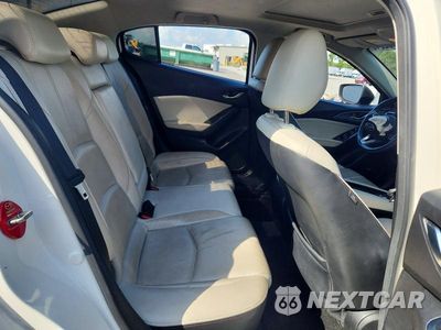 Zdjęcie 10 z 12 samochodu: 2018 MAZDA 3 GRAND TOURING VIN:3MZBN1W30JM219182 - miniatura