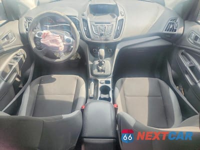 Zdjęcie 8 z 13 samochodu: 2014 FORD ESCAPE S VIN:1FMCU0F70EUE21167 - miniatura