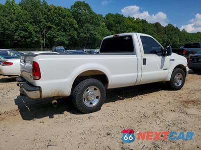 Trzecie zdjęcie samochodu z tyłu: 2005 FORD F250 SUPER DUTY VIN:1FTSF20P95EB46956 - miniatura