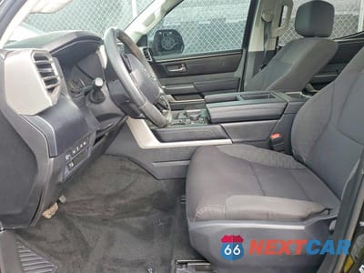 Zdjęcie 7 z 12 samochodu: 2024 TOYOTA TUNDRA SR5 VIN:5TFLA5DB9RX210913 - miniatura