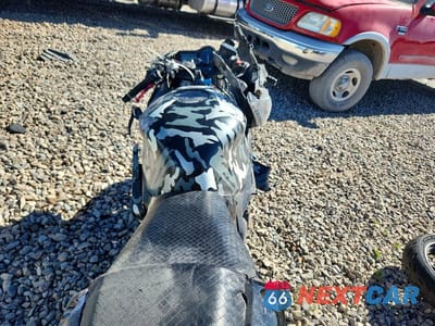 Zdjęcie 6 z 10 samochodu: 2004 HONDA CBR600 F4 VIN:JH2PC35034M501499 - miniatura