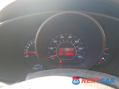 Zdjęcie 9 z 12 samochodu: 2015 KIA SOUL BASE VIN:KNDJN2A29F7179169 - miniatura