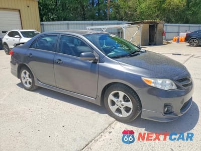 Czwarte zdjęcie samochodu z boku: 2012 TOYOTA COROLLA S VIN:2T1BU4EE4CC786372 - miniatura