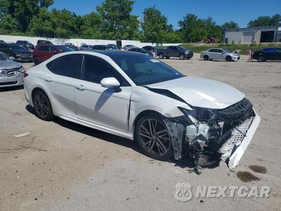 Czwarte zdjęcie samochodu z boku: 2025 TOYOTA CAMRY XSE VIN:4T1DAACK4SU032569 - miniatura