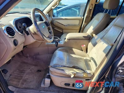 Zdjęcie 7 z 13 samochodu: 2007 FORD EXLPLORER VIN:1FMEU74E37UB87161 - miniatura