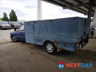 Drugie zdjęcie samochodu z przodu: 1984 TOYOTA PICKUP XTRACAB RN56 DLX VIN:JT4RN56D5E5009660 - miniatura