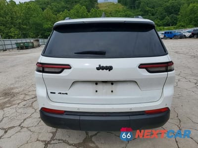 Zdjęcie 6 z 13 samochodu: 2023 JEEP GRAND CHEROKEE L LAREDO VIN:1C4RJKAG5P8807931 - miniatura