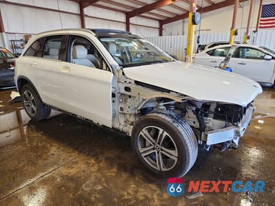Czwarte zdjęcie samochodu z boku: 2018 MERCEDES-BENZ GLC 300 VIN:WDC0G4JBXJV022766 - miniatura