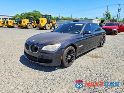 2013 BMW 750 LXI WBAYF8C57DDE59077 - główne zdjęcie licytacji z USA - miniatura
