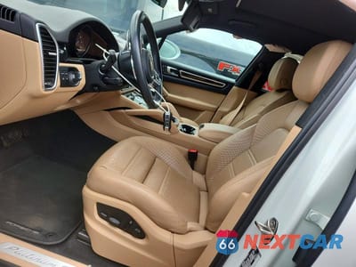 Zdjęcie 7 z 13 samochodu: 2023 PORSCHE CAYENNE BASE VIN:WP1AA2AY2PDA02089 - miniatura