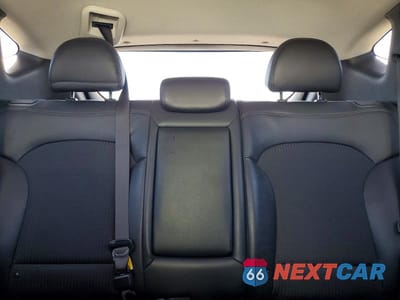 Zdjęcie 10 z 13 samochodu: 2011 HYUNDAI TUCSON GLS VIN:KM8JU3AC1BU239454 - miniatura