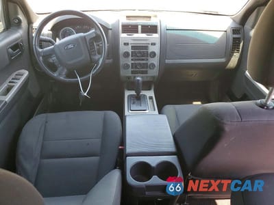 Zdjęcie 8 z 13 samochodu: 2010 FORD ESCAPE XLT VIN:1FMCU0D77AKC41208 - miniatura