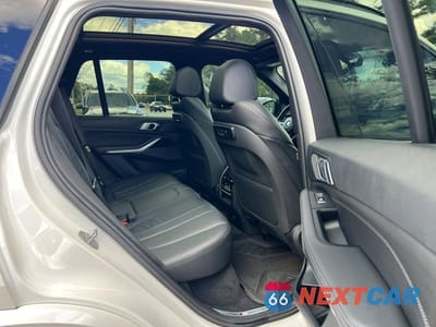 Zdjęcie 6 z 10 samochodu: 2019 BMW X5 XDRIVE40I VIN:5UXCR6C56KLL21134 - miniatura