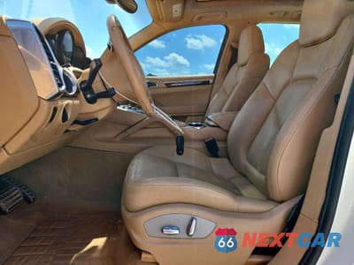 Zdjęcie 7 z 13 samochodu: 2012 PORSCHE CAYENNE S VIN:WP1AB2A20CLA42907 - miniatura