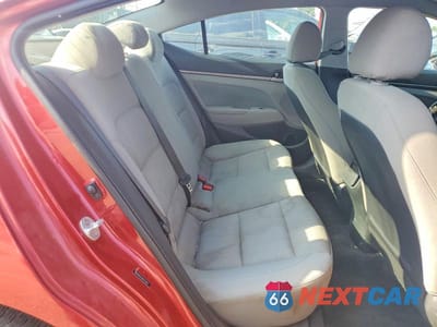 Zdjęcie 10 z 12 samochodu: 2018 HYUNDAI ELANTRA SEL VIN:5NPD84LF0JH253650 - miniatura