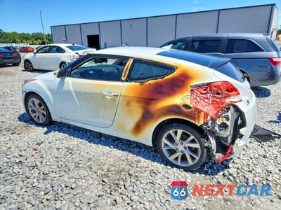 Drugie zdjęcie samochodu z przodu: 2016 HYUNDAI VELOSTER BASE VIN:KMHTC6AD1GU269678 - miniatura