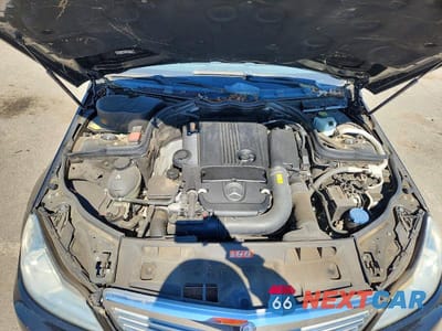 Zdjęcie 11 z 12 samochodu: 2013 MERCEDES-BENZ C 250 VIN:WDDGF4HB5DR273078 - miniatura