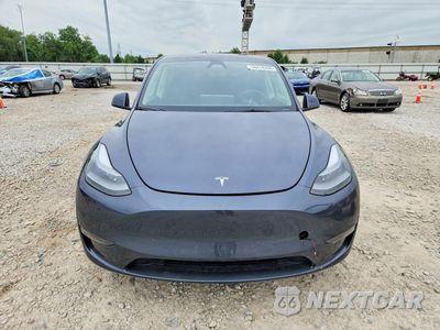 Czwarte zdjęcie samochodu z boku: 2023 TESLA MODEL Y VIN:7SAYGDEE6PF866794 - miniatura