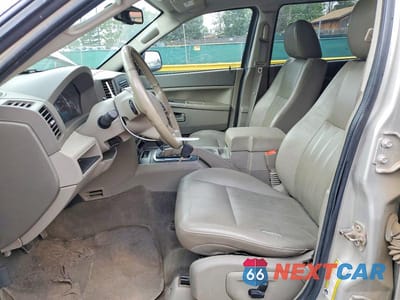 Zdjęcie 7 z 12 samochodu: 2007 JEEP GRAND CHEROKEE LAREDO VIN:1J8GR48KX7C606148 - miniatura