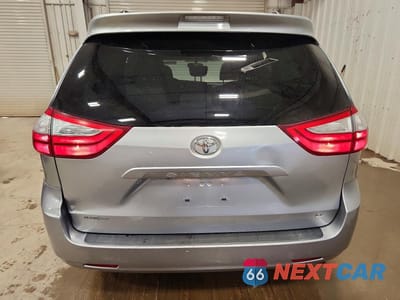 Zdjęcie 6 z 13 samochodu: 2017 TOYOTA SIENNA LE VIN:5TDKZ3DC1HS870840 - miniatura