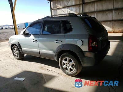 Drugie zdjęcie samochodu z przodu: 2005 HYUNDAI TUCSON GLS VIN:KM8JN72D45U111158 - miniatura
