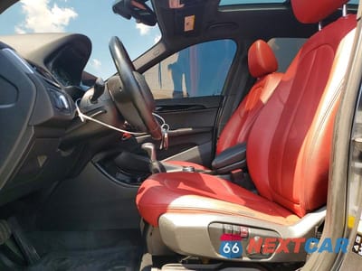 Zdjęcie 7 z 14 samochodu: 2016 BMW X1 XDRIVE28I VIN:WBXHT3C37G5F64099 - miniatura