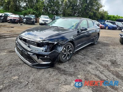 2025 HYUNDAI SONATA SEL KMHL64JA0SA440576 - główne zdjęcie licytacji z USA - miniatura
