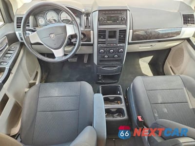Zdjęcie 8 z 13 samochodu: 2010 DODGE GRAND CARAVAN SXT VIN:2D4RN5D17AR423872 - miniatura