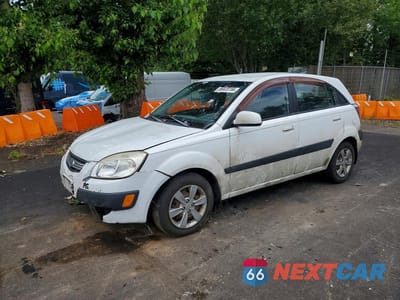 2008 KIA RIO 5 SX KNADE163986348833 - główne zdjęcie licytacji z USA - miniatura