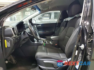Zdjęcie 7 z 13 samochodu: 2017 KIA SPORTAGE VIN:KNDPMCACXH7249194 - miniatura