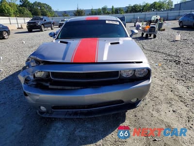 Piąte zdjęcie samochodu w środku: 2013 DODGE CHALLENGER SXT VIN:2C3CDYAG6DH642000 - miniatura