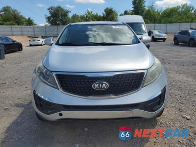 Piąte zdjęcie samochodu w środku: 2015 KIA SPORTAGE LX VIN:KNDPB3AC8F7776041 - miniatura