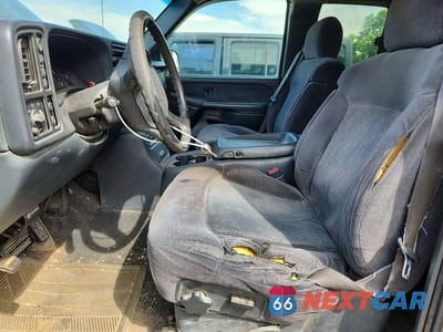 Zdjęcie 7 z 12 samochodu: 2002 CHEVROLET SILVERADO K1500 VIN:2GCEK19TX21251988 - miniatura