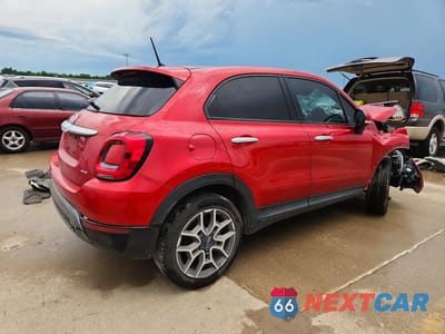 Trzecie zdjęcie samochodu z tyłu: 2019 FIAT 500X TREKKING VIN:ZFBNFYB18KP776575 - miniatura