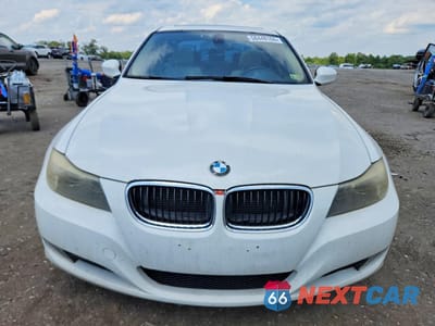 Piąte zdjęcie samochodu w środku: 2011 BMW 328 I SULEV VIN:WBAPH5G50BNM78413 - miniatura