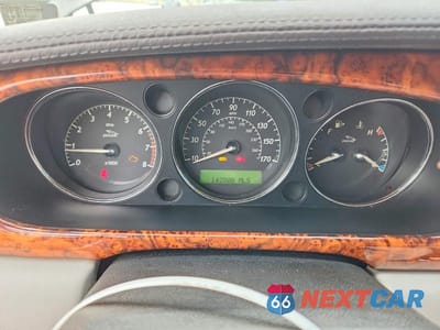 Zdjęcie 9 z 12 samochodu: 2004 JAGUAR VANDENPLAS VIN:SAJWA74CX4SG15058 - miniatura