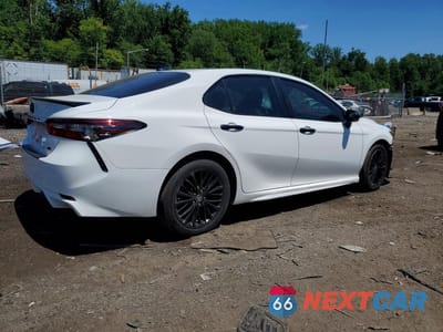 Trzecie zdjęcie samochodu z tyłu: 2022 TOYOTA CAMRY HYBRID SE NIGHTSHADE VIN:4T1T31AK2NU034432 - miniatura