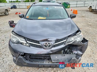 Piąte zdjęcie samochodu w środku: 2015 TOYOTA RAV4 LE VIN:JTMBFREV1FD112355 - miniatura